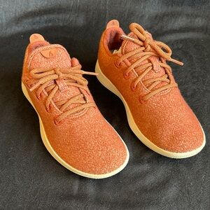 Allbirds Wool Runner Sneakers in Sienna Blush size W8